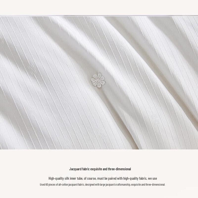 Hongdou Mulberry Silk Blend Comforter