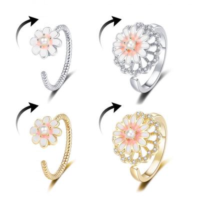 Trendy Adjustable Rotating Daisy Ring for Women – Open Design with Drip Oil Flower