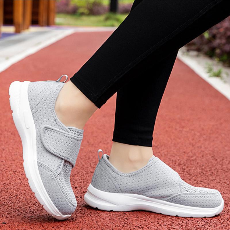 Breathable Mesh Women's Flats Light Elastic Casual Walking Shoes Non-slip Knitted Mother Shoes Big Size 36-45