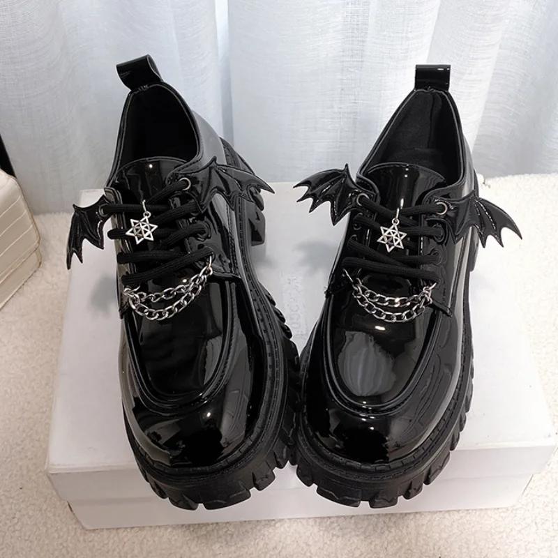 Fashion Women's Punk Shoes 2024 Patent Leather Metal Chain Pumps Women Autumn College Style Platform Lolita Gothic Shoes Woman