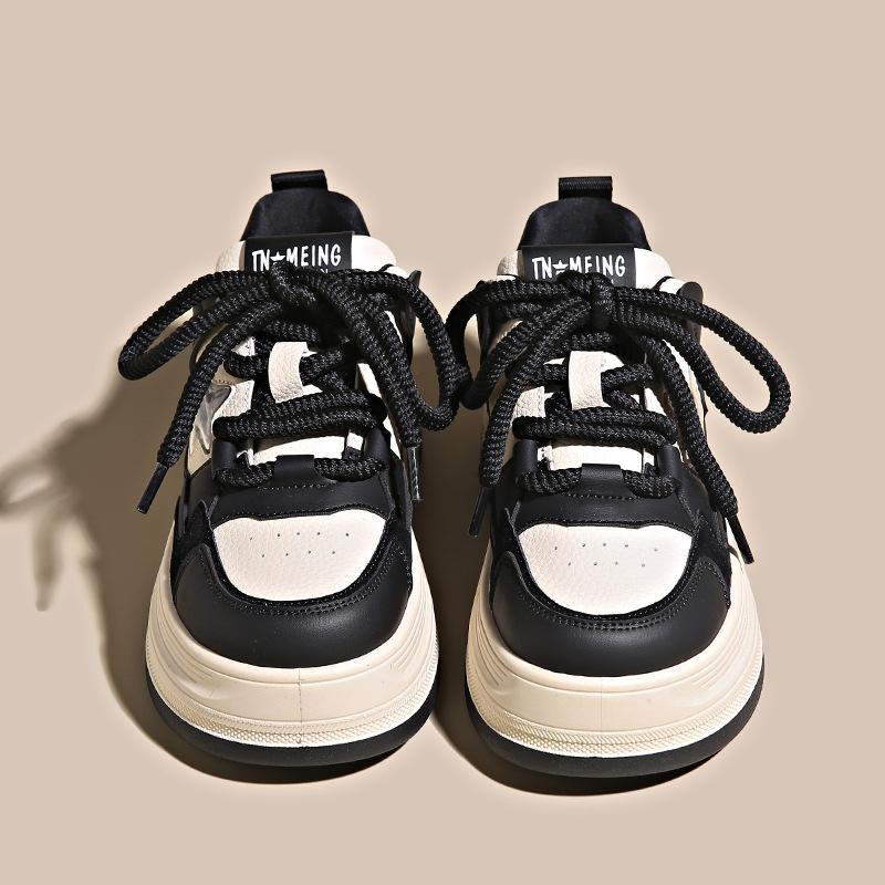 Children's sports shoes spring and autumn 2025 new girls little white shoes boys board shoes soft sole non-slip student running shoes