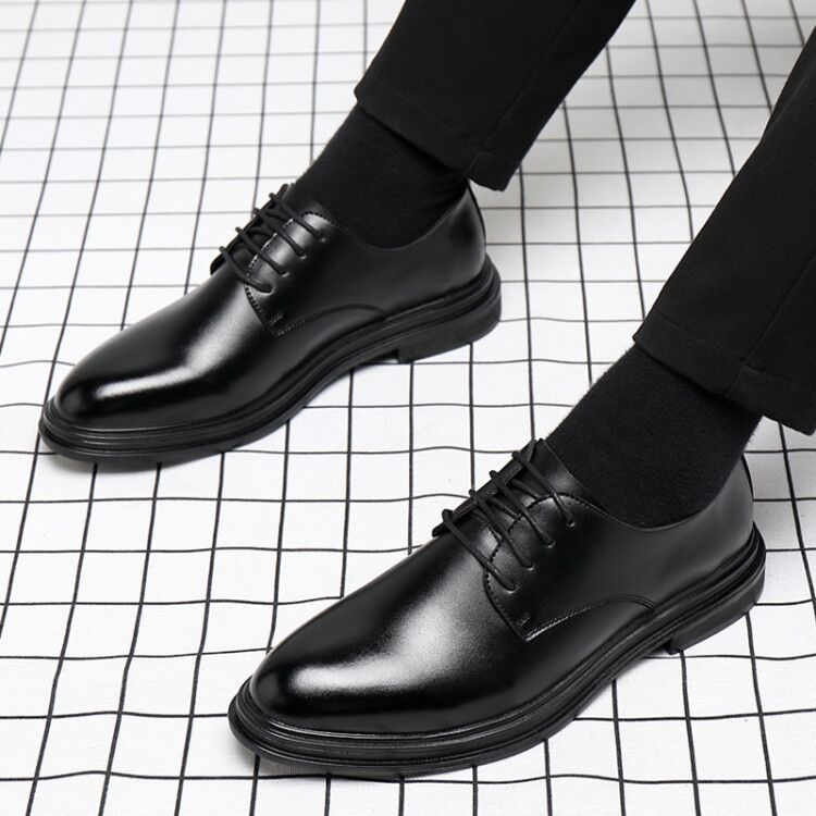 Leather shoes men 2025 British style leather casual soft sole groomsman groom wedding interior height increasing suit shoes