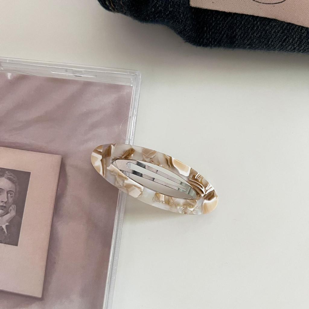 Korean Gold Oval Acetate Hair Clip - Retro Style for Bangs & Flyaways