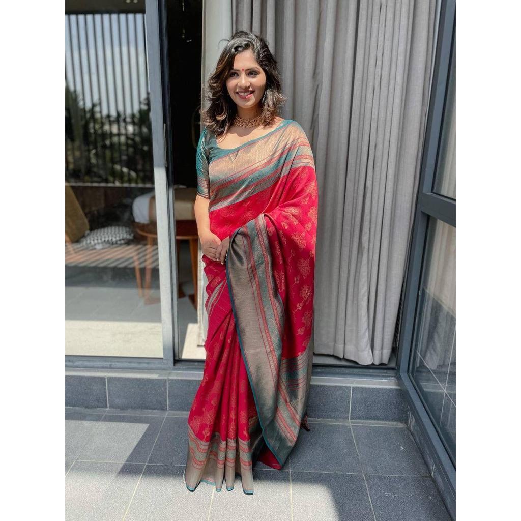 This Beautiful Saree Is Elegantly Decorated with Gorgeous Solid Jacquard Weave That Gives a Perfect Look To the Outfit.