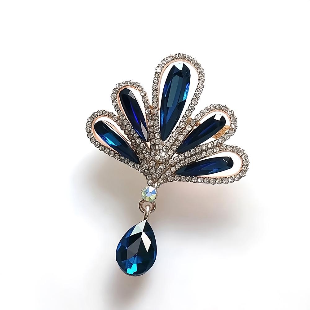 

Korean Luxury Crystal Rhinestone Corsage Brooch for Women - Fashionable, Versatile Jacket Accessory синій