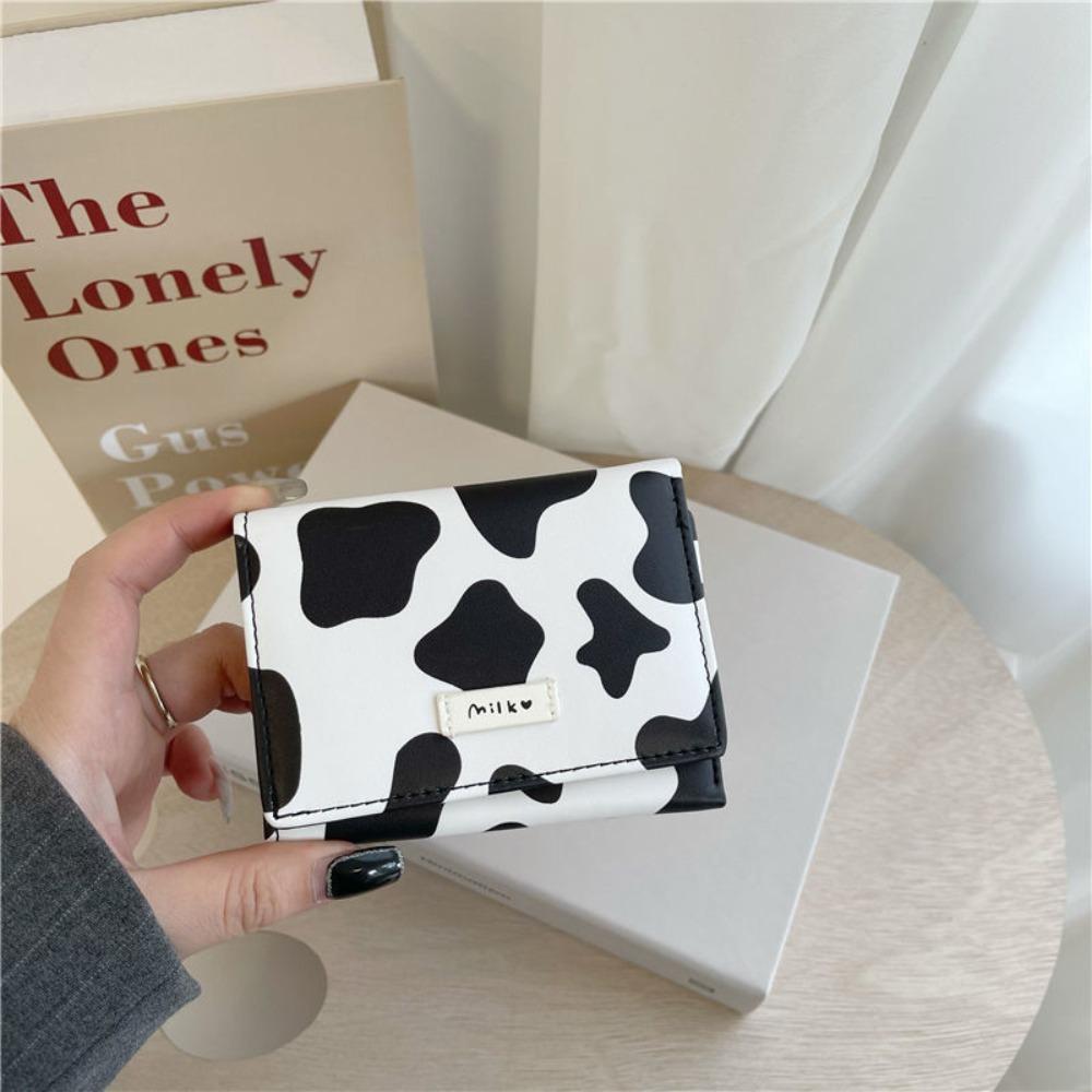 

Кошелек с принтом коровы для женщин, короткий кошелек с тремя складками, милый женский кошелек для монет