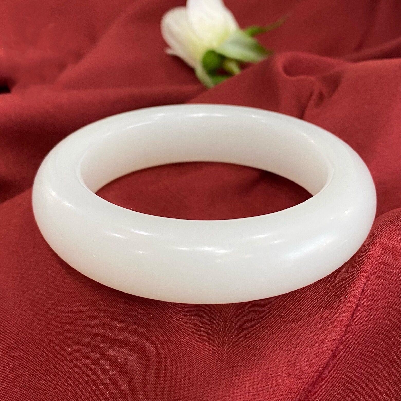 Premier Hotan White Jade Bracelet from Black Mountain Qiemo Material 56mm