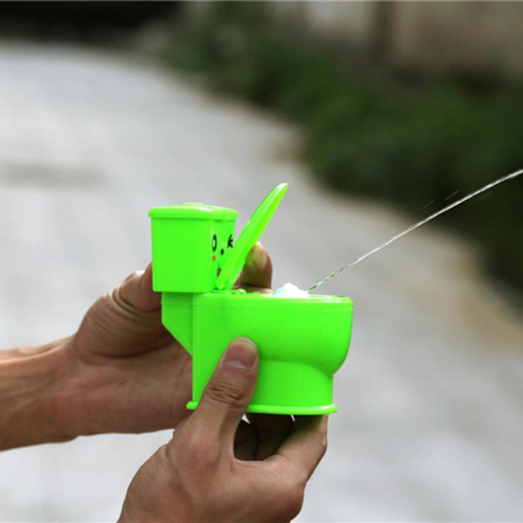 Parodi Prylar Mini Prank Squirt Spray Vatten Toalett Closestool Joke Toy Present
