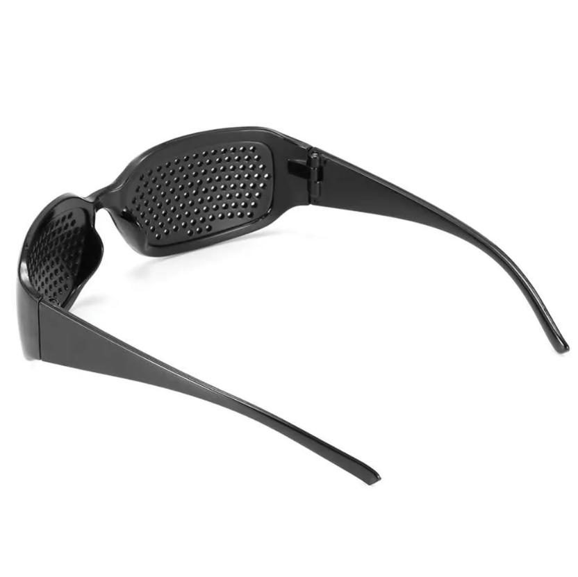 Porous Glasses, Assisting In Correcting The Eyes With Full Hole Glasses