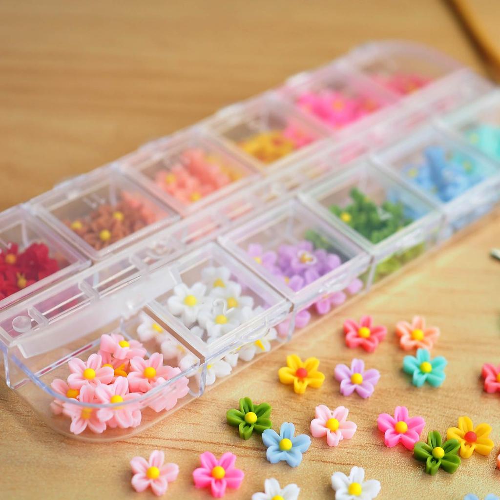 Sempiterno Miniature Resin Daisy Perfect for DIY Miniature and Miniature House Decor 120-Piece Flowers, Decorations, Crafts, (12 Colors)