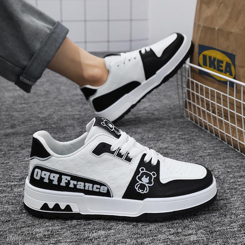 Fashionable New Breathable White Shoes, Trendy and Versatile Thick Soled Sports and Leisure Board Men's Shoes