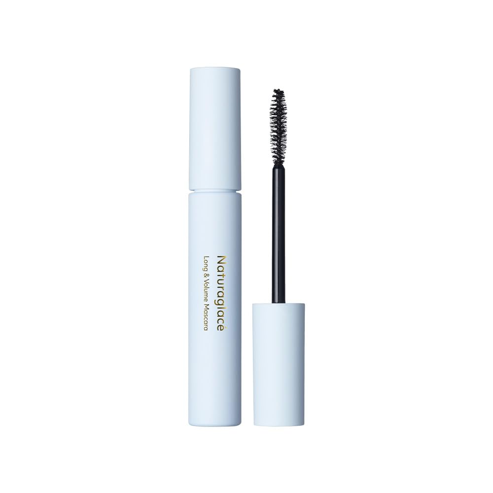 

Naturaglace Long & Volume Mascara N Black: Shine, firmness, volume, easily removed with soap, contains plant-derived skincare ingredients.