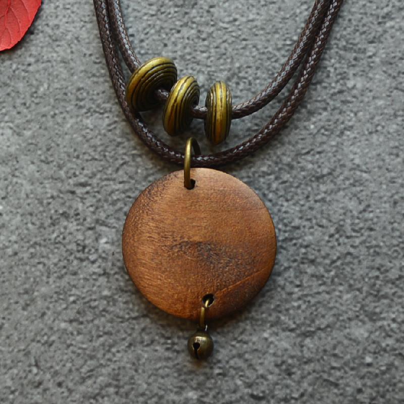 Brown Wooden Choker Chunky Pendant Necklaces for Women