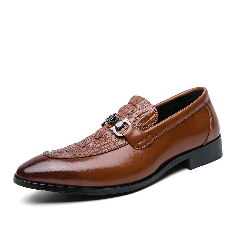 

2025 Европейские и американские осенние тисненые повседневные кожаные туфли большого размера для улицы, деловые кожаные туфли ручной работы, комбинезон, мужская обувь 46 жёлтый