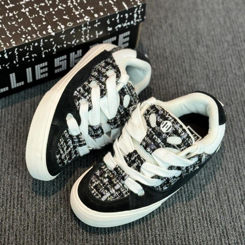 Ødemarkvind nisjedesign svart og hvitt små duftende vind brødsko dame flip pels lerret par BAKE skateboardsko