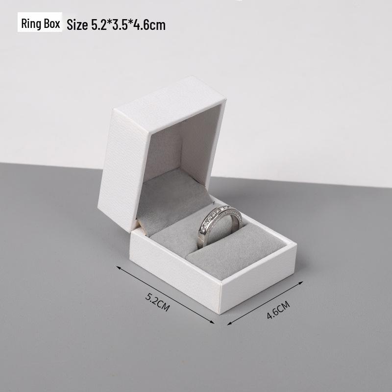 Elegant White Weicai Pattern Jewelry Box with Leather Grain Finish