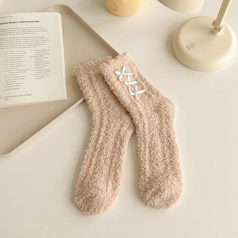 Hiver Automne Chaudes Pelucheuses Floues Chaussettes Nœud Épais Thermiques Douces Kawaii Mi-bas Corail Femme Polaire Sol Sommeil Chaussettes