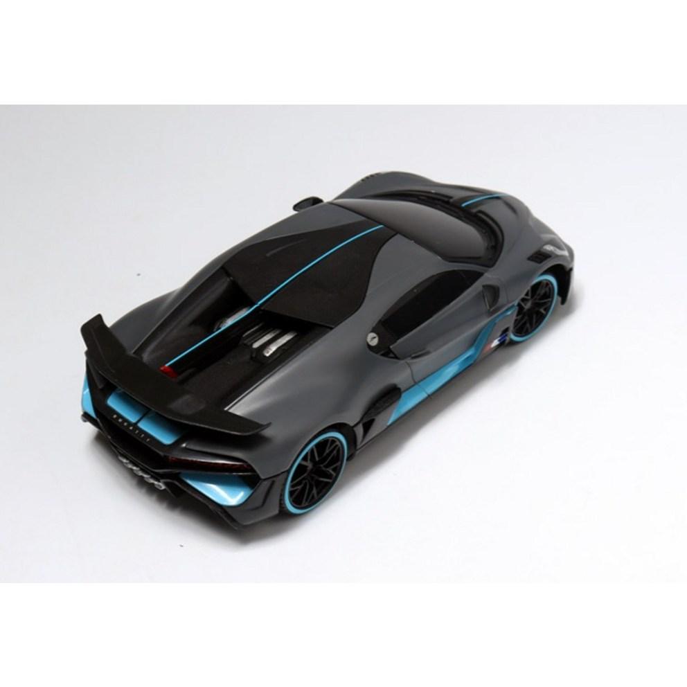Maisto 1:24 Bugatti Divo Motor Sound Die-Cast Car Model
