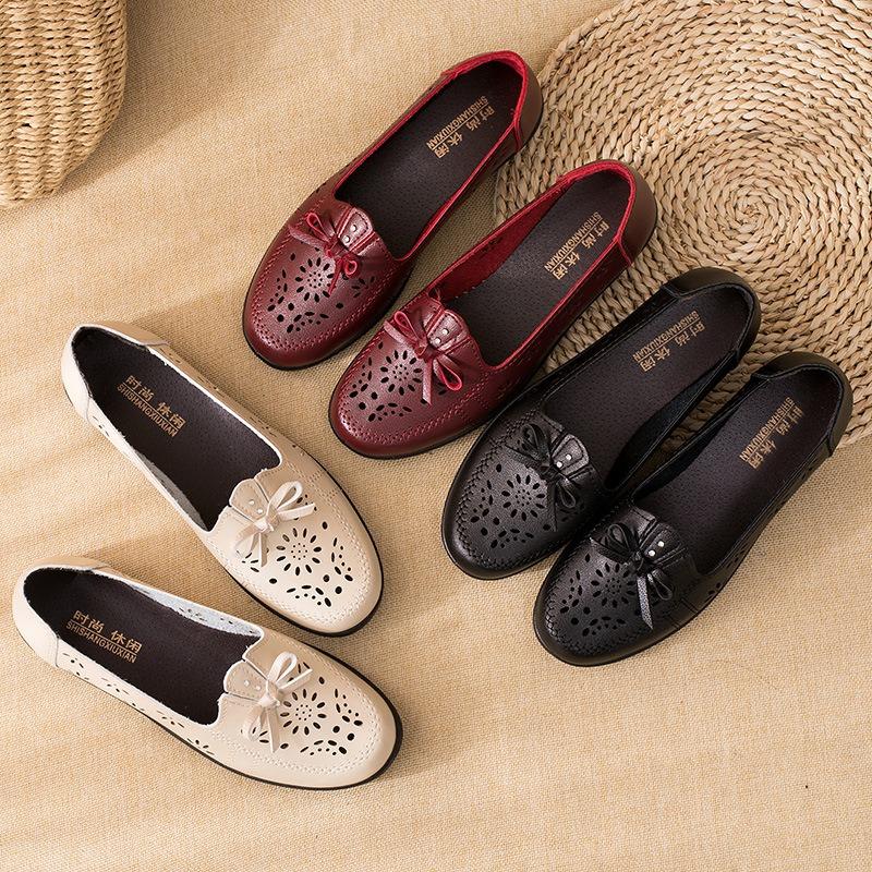 Soft-soled New Shoes Sandals Flat-soled Hollowed-out Leather Shoes Medium and Old Women's Shoes Spring and Summer Women's Leather Shoes