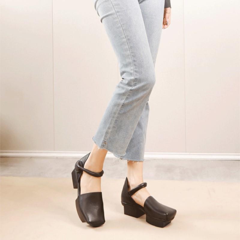 Móda GKTINOO 2025 Léto Nové Vintage Sandály na silné podrážce se čtvercovou špičkou Všestranné Dámské boty na středním podpatku z pravé kůže