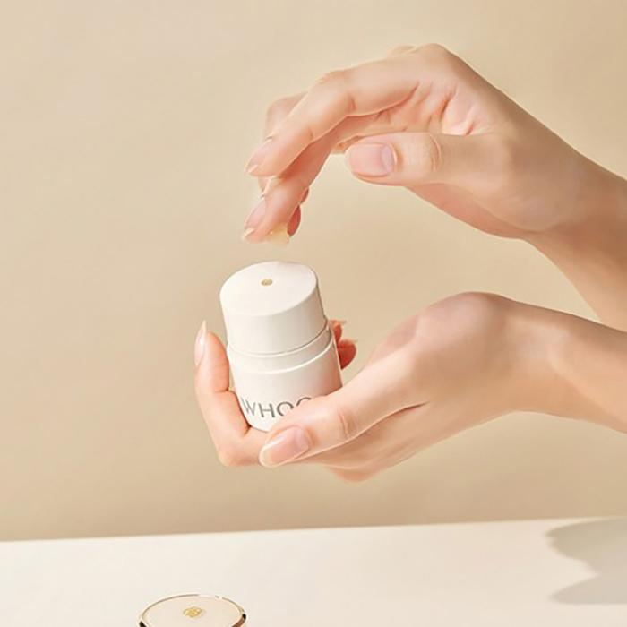 The Whoo Royal Essential Golden Lipcerin – Luxury Anti-Ageing Lip Serum with Gold & Jewel Complex, Korean