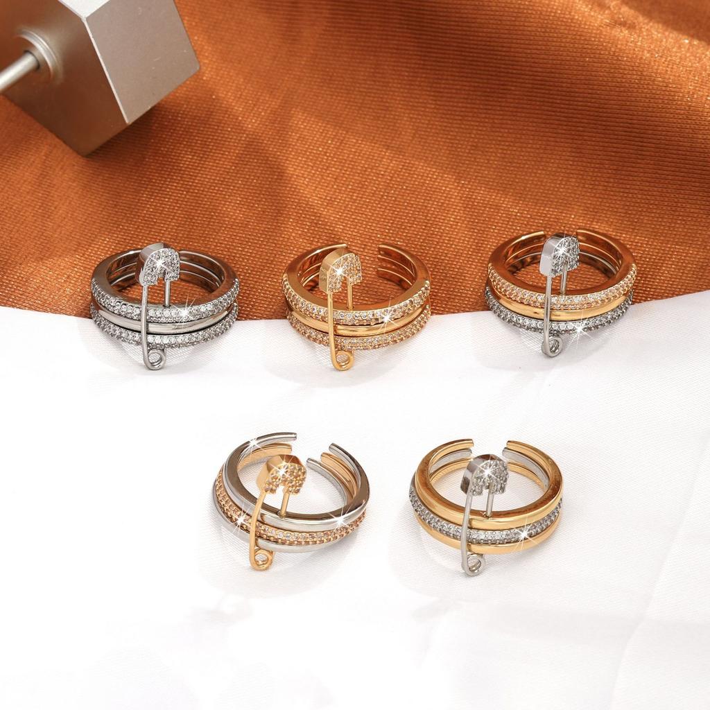 New hot-selling three-color ring, split ring, personalized micro-inlaid zircon pin ring.