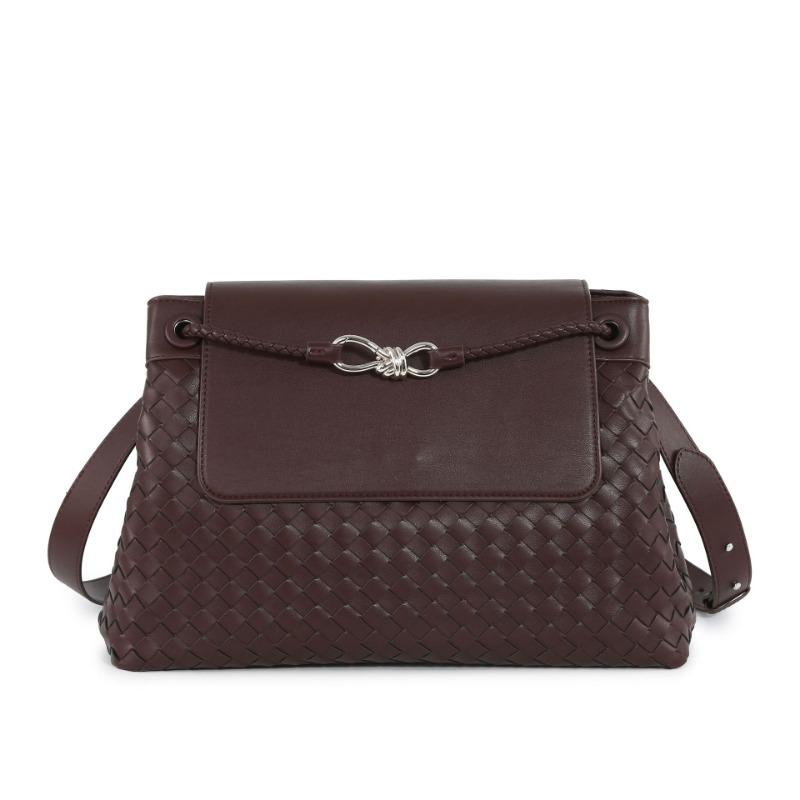 New Medium Woven Bag Handbag Shoulder Bag Briefcase Women's Bag Fashion