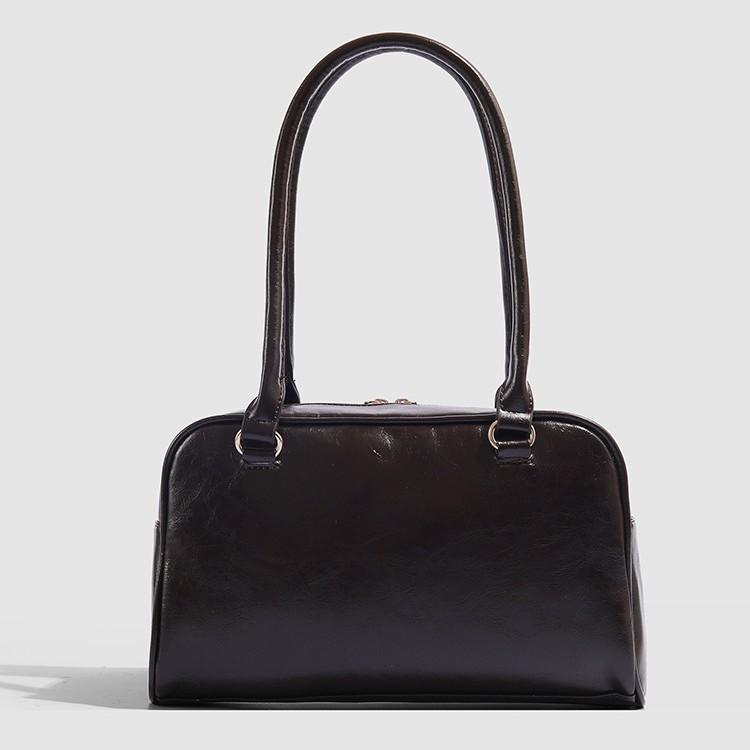 Niche Design Retro Underarm Bag 2025 New Large Capacity Shoulder Bag High-End Commuting Handbag Trendy