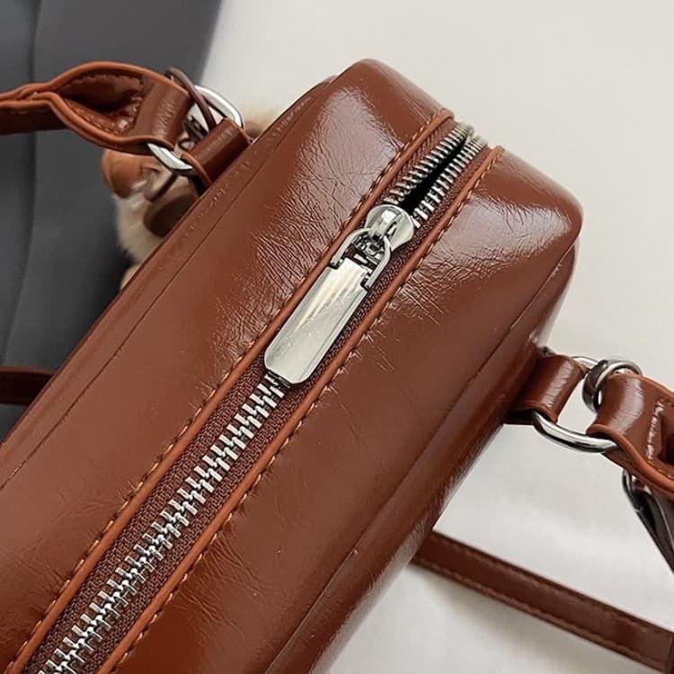 Retro style portable messenger small bag