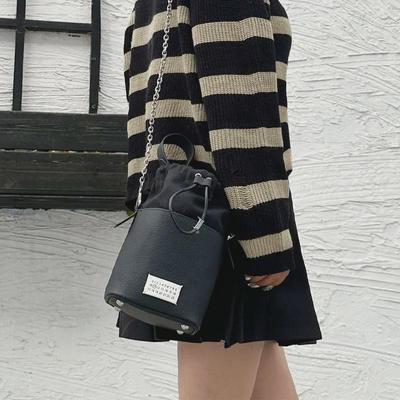 Genuine Leather Drawstring Bucket Bag - Compact and Fashionable Chain Shoulder Messenger Bag for Men and Women