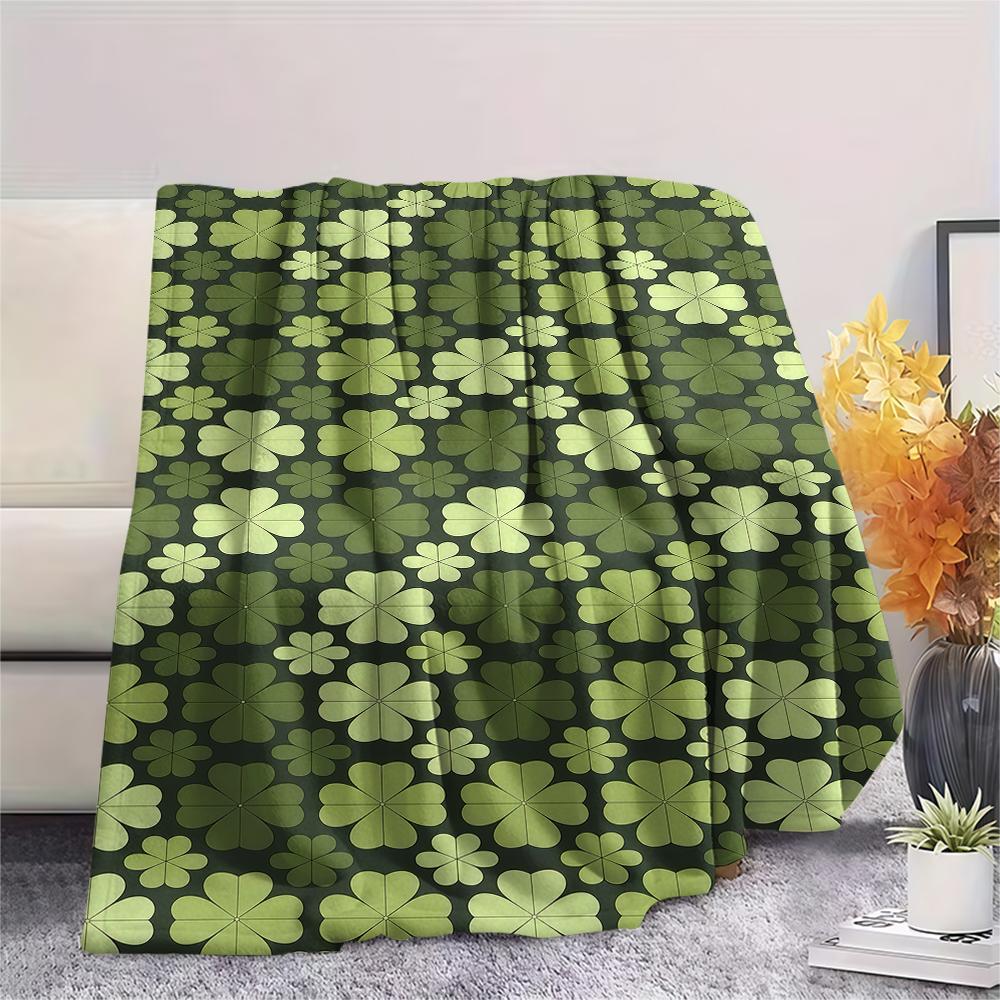 St.Patrick's Day Green clover Print Flannel Blanket,High quality Comfortable for All Seasons,Home Decor,Warmth and Comfort,Perfect for Christmas Gifts