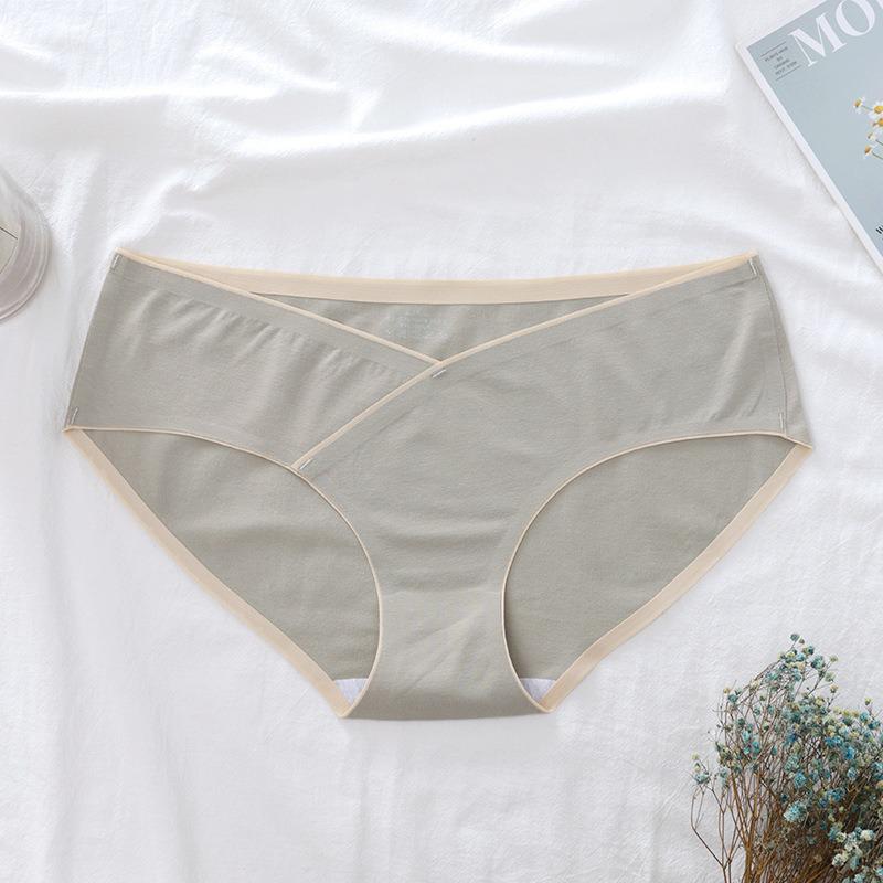 Baumwoll-Umstandsslip mit niedrigem Bund, antibakteriellem Zwickel und nahtloser Bauchstütze für die frühe bis mittlere bis späte Schwangerschaft.