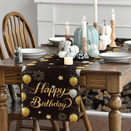 Bieżnik na stół z motywem urodzinowym i balonem z nadrukiem konfetti chroni stół przed ciepłem i