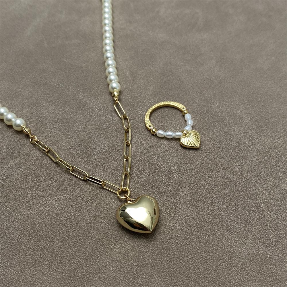 

Elegant Pearl Necklace & Heart Ring Set for Women – Stylish High-End Jewelry