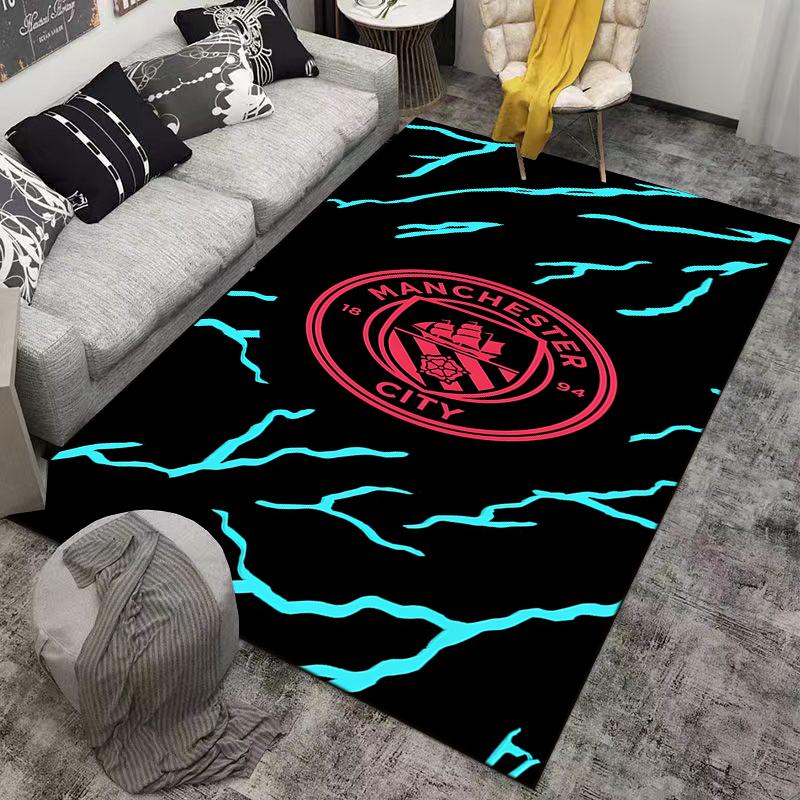 Alfombra con Logo del Manchester City con Rayas Azul Neón sobre Fondo Negro Adecuada para usar como antideslizante para sofás de sala de estar y dormitorio