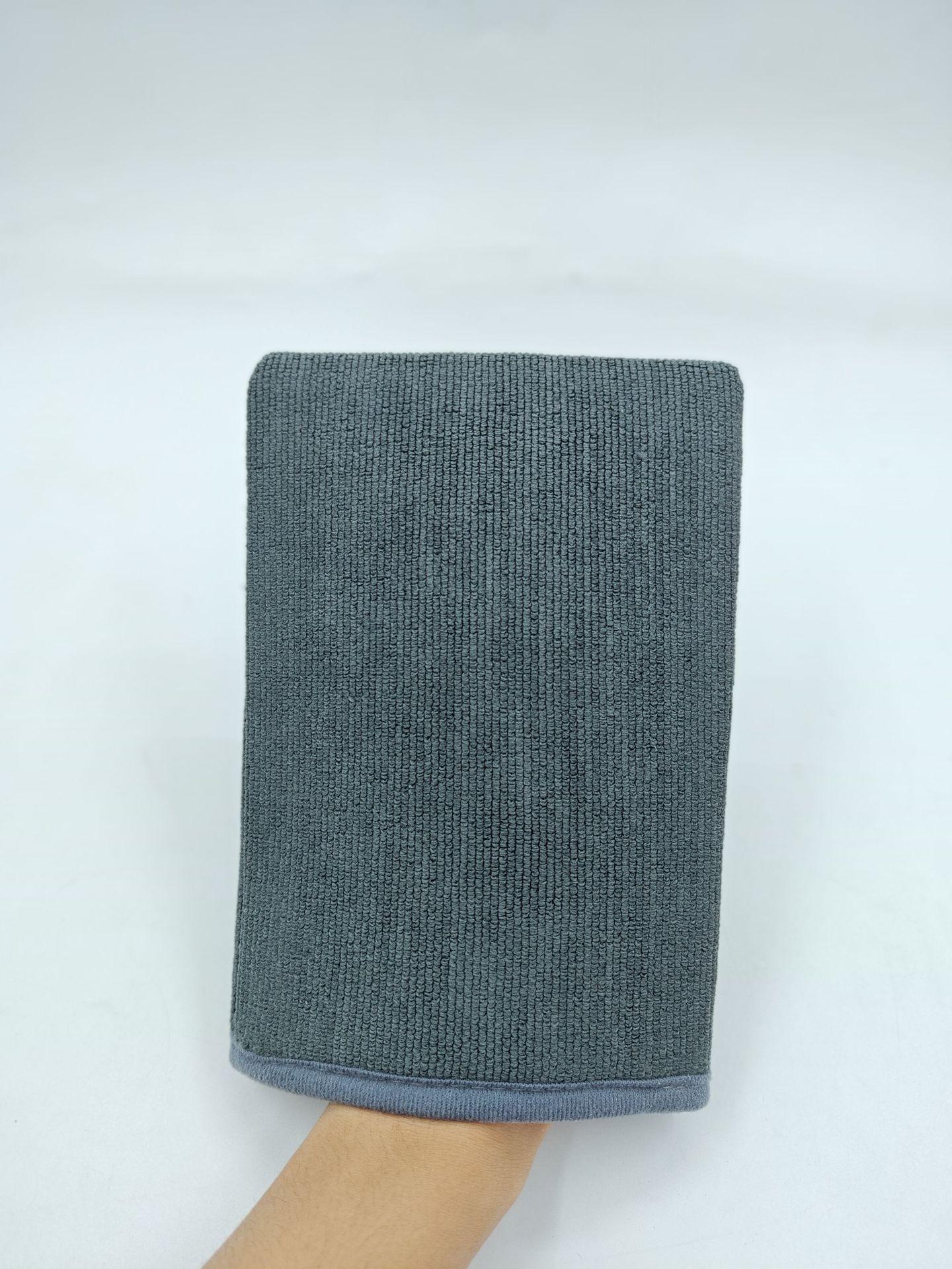 

Volcanic Clay Car Wash Mitt - Enhanced Cleaning Towel