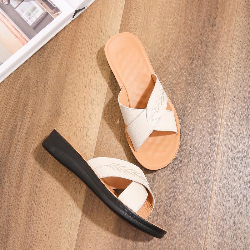 2025 Women Sandals Summer Fashion Leather Open Toe Slip On Walking Shoes Female Slippers Breathable Plus Size 35-42 Mother Shoes