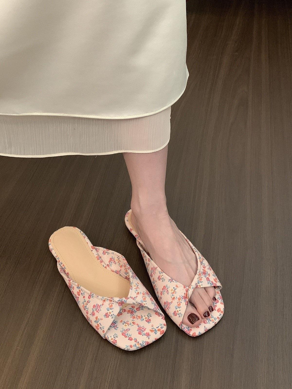 

Замшевые квадратные крестики с сумкой на голове полушлепанцы женские для улицы весенне-летние на плоской подошве ленивые сандалии 40