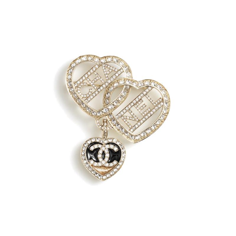 

CHANEL [23B New Product] Classic Double C Pendant Heart Shape Brooch Women s Gold золотий