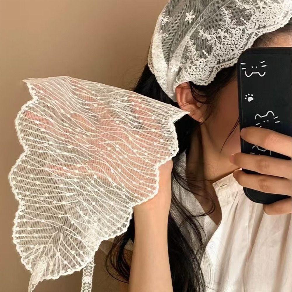 Embroidered Lace Triangle Headscarf White Hollow-out Hair Scarf Wraps Pastoral Style Woven Floral Hair Band Hair Accessories