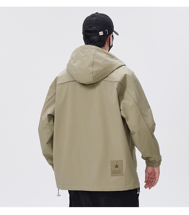 Herren Trendige Winddichte Outdoor-Jacke 2025