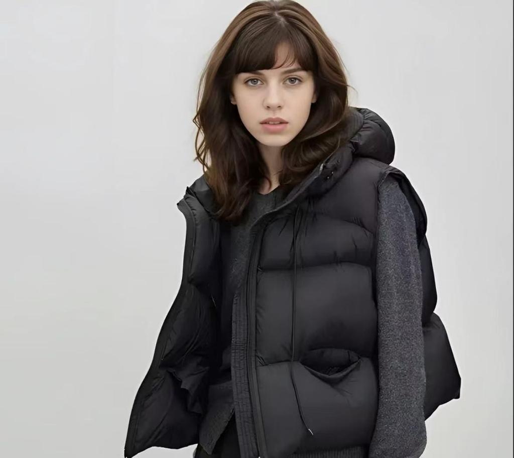 Winter 2025 Women's High-Quality Goose Down Hooded Puffer Vest - Fashionable and Thickened for Warmth