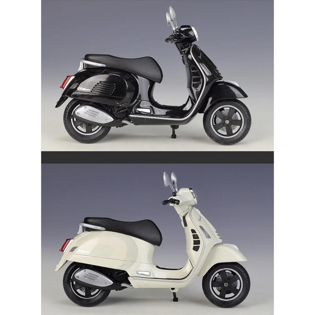 Welly 1/12 Vespa GTS Super 2020 Alloy Classic Leisure Motorcycle Model Simulation Metal Street Motorcycles Model Childrens Gifts