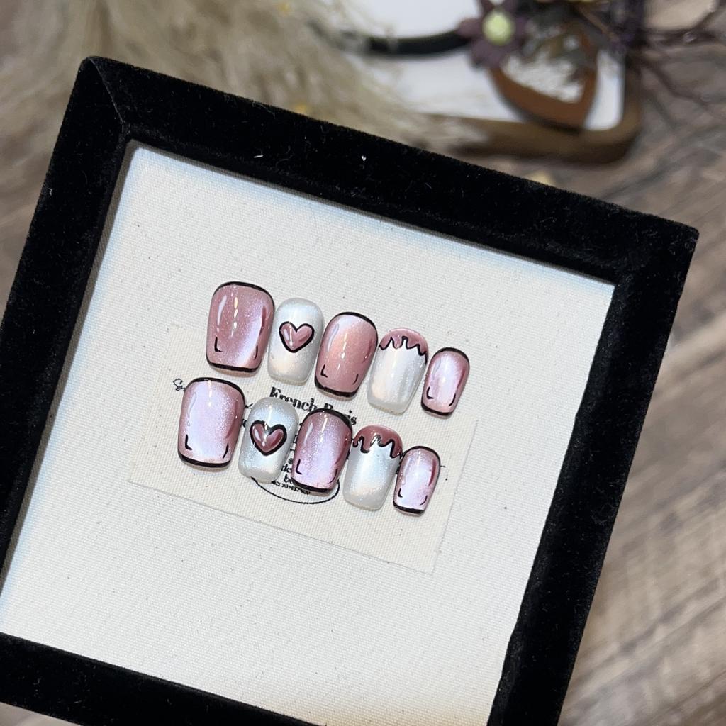 2D Love Light Bulb Cat Eye Nail Art Handmade Fake Nail Patch Ins Japanese Wearable Nail Short Nail