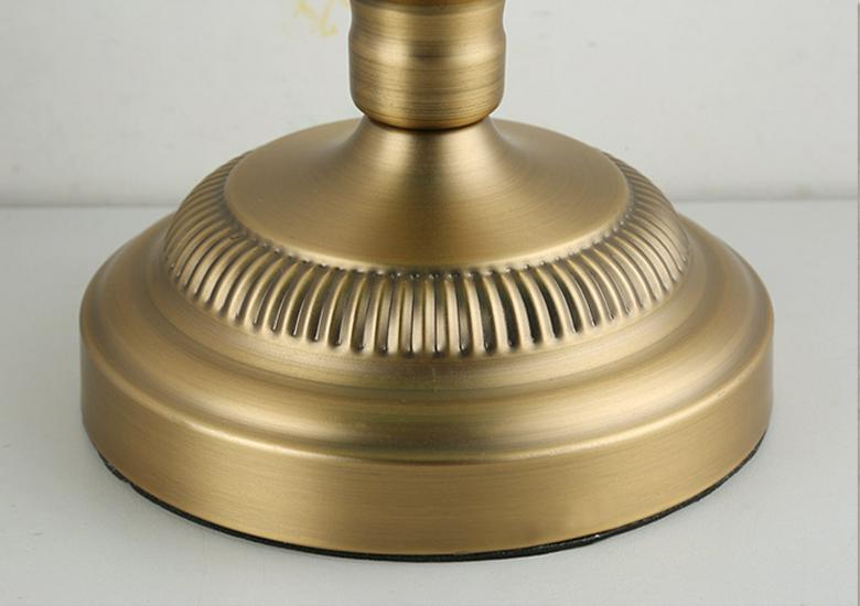 Retro American Green Glass Bedside Lamp, Antique Bronze Desk Lamp for Office or Bedroom Decor