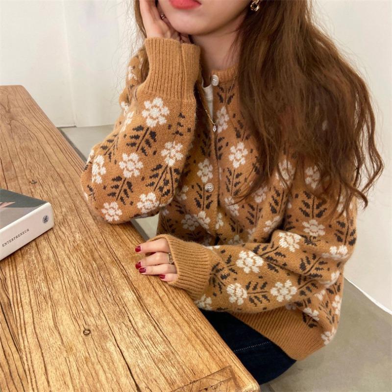 Vintage Jacquard Knitted Cardigan Women's Thick Warm Coat Long Sleeved Single Breasted Knitwear Casual Loose  Gentle Sweet Commuting Top Autumn Winter