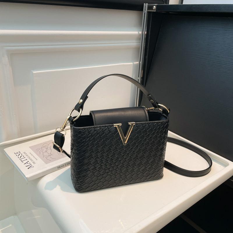 Fashion Texture Summer Large Capacity New Light Luxury Texture Casual Shoulder Crossbody Portable Small Square Bag