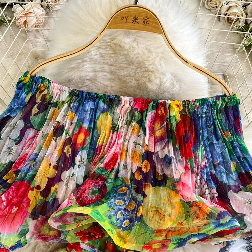 Bedrucktes Rüschenkleid Ein elegantes Ein-Schulter-Kleid mit einer gerafften Taille für Damenbekleidung im frühen Frühling