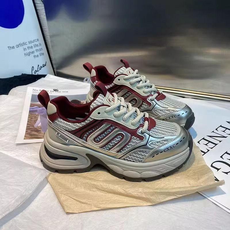 

Platform-soled student casual sports shoes women s 2025 spring new student versatile breathable popular dad shoes heightening shoes 35 красный