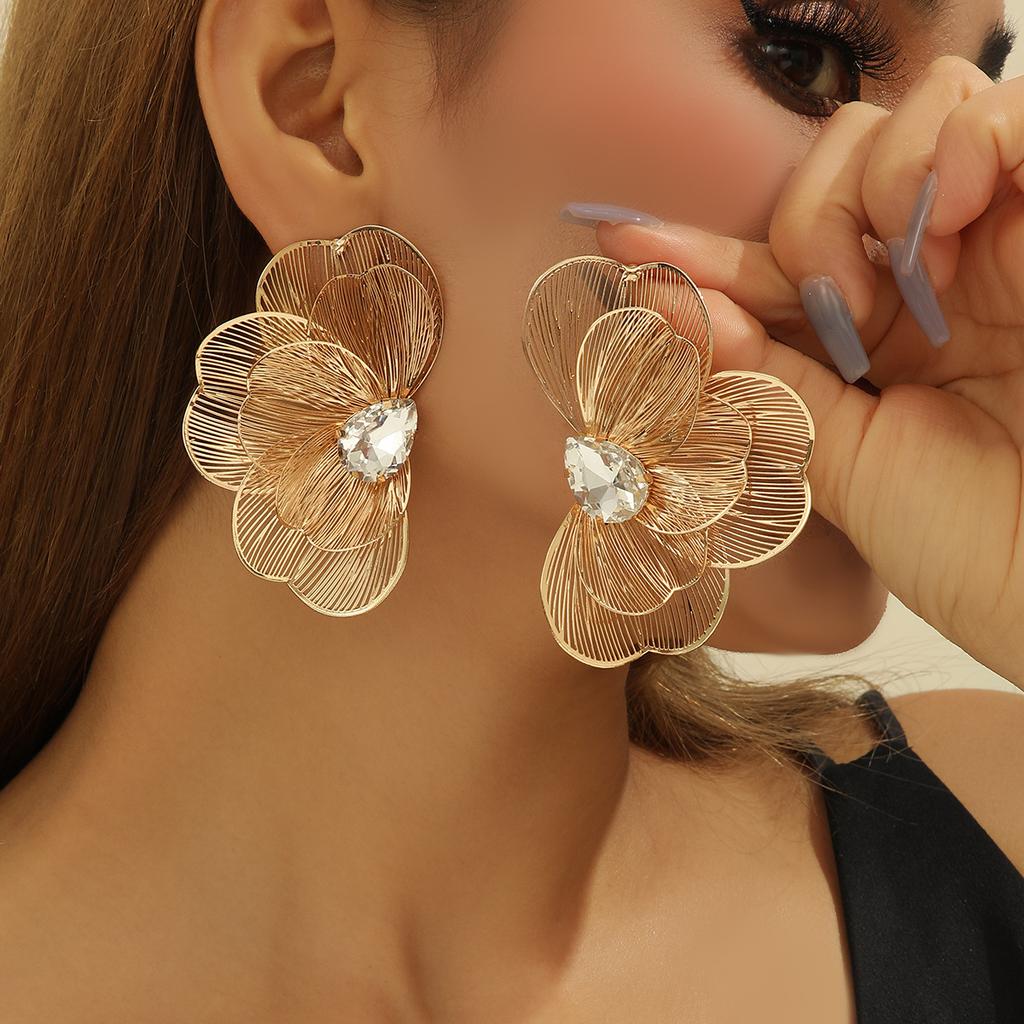 Metal Engraving Butterfly Crow's Feet Multi-layer Glass Drill European and American Style Left and Right Women's Earrings